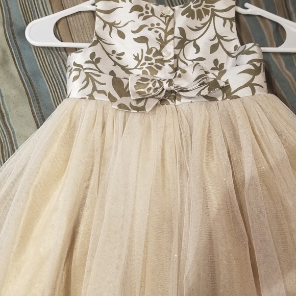 Dress - Picture 3 of 3